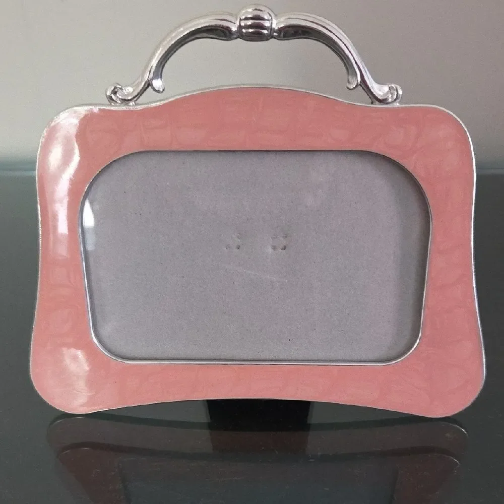 Picture Frame With Handle